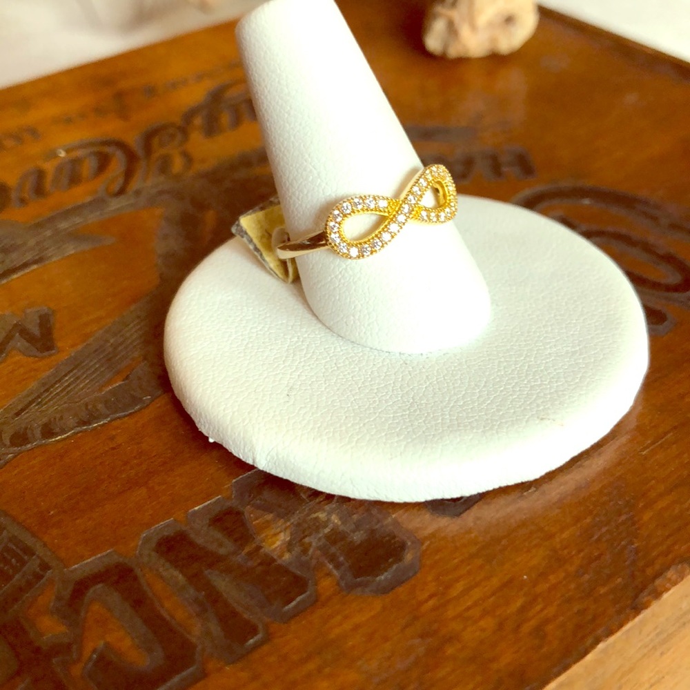 Adorable infinity ring ♾